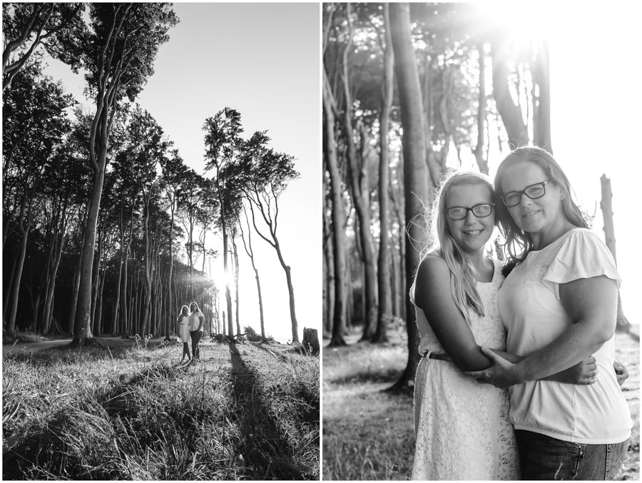 2 Frauen, Tante und Nichte stehen zusammen und im Hintergrund geht die Sonne unter, Portraitfotografie, Fotograf Rostock, Mecklenburg Vorpommern